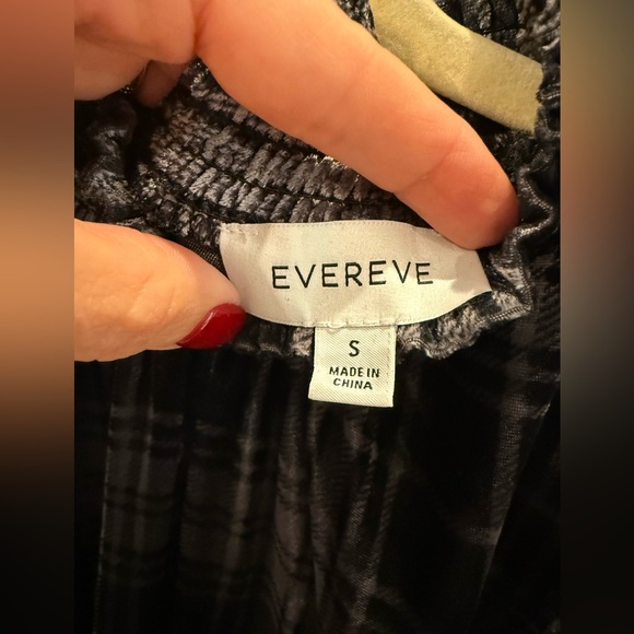 EUC Evereve Black Plaid Velvet Smocked Blouse Women- Small - Picture 9 of 11